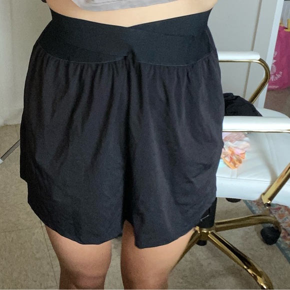 Halara XS long running shorts NWT - Picture 4 of 4